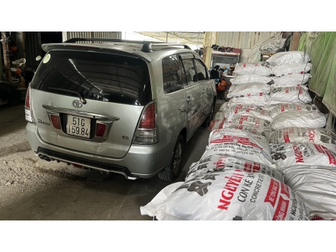 XE TẢI VẬN CHUYỂN CON KÊ BÊ TÔNG